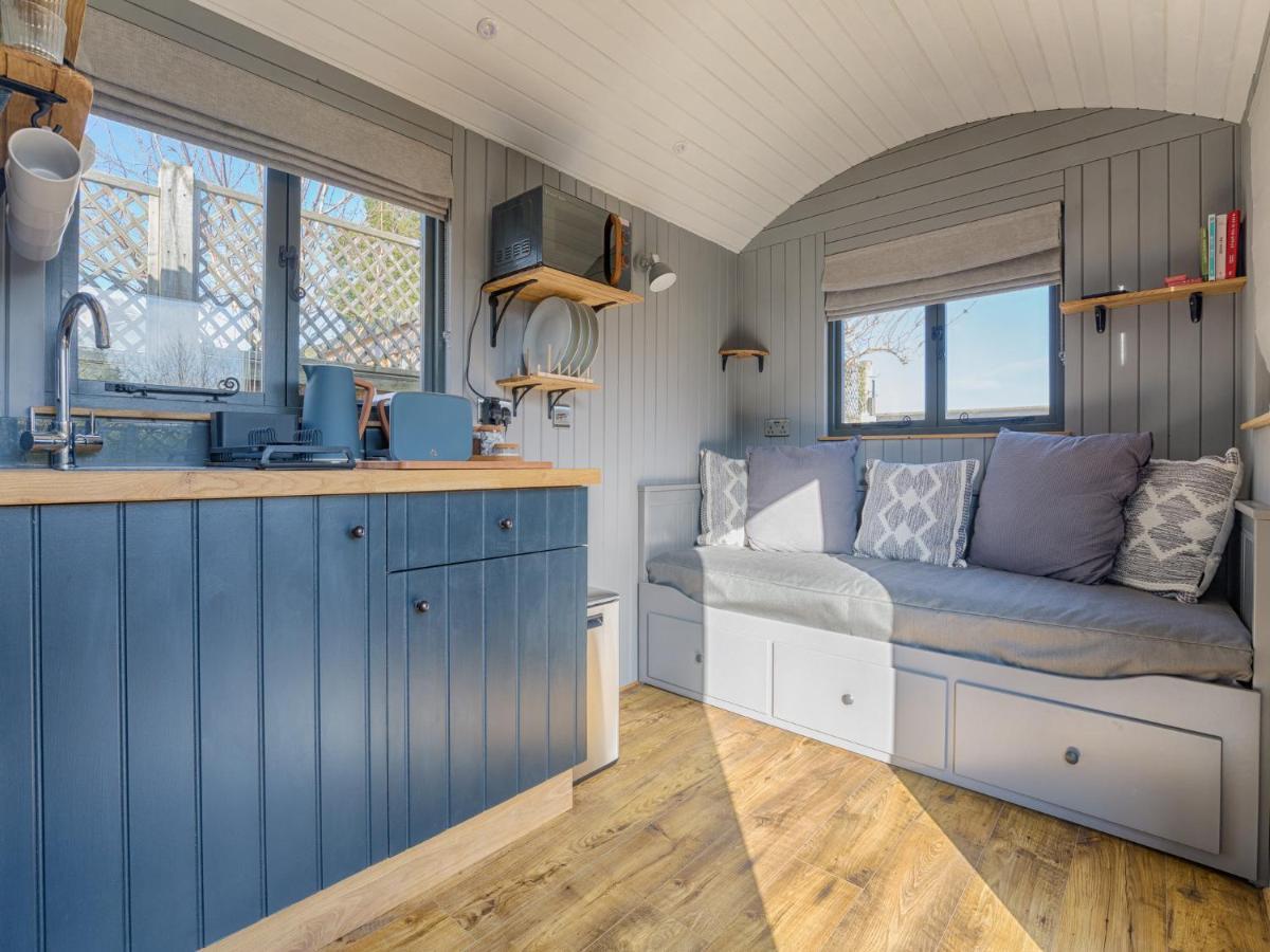 فيلا Pass The Keys Whitstable Shepherds Hut Minutes From The Harbour المظهر الخارجي الصورة