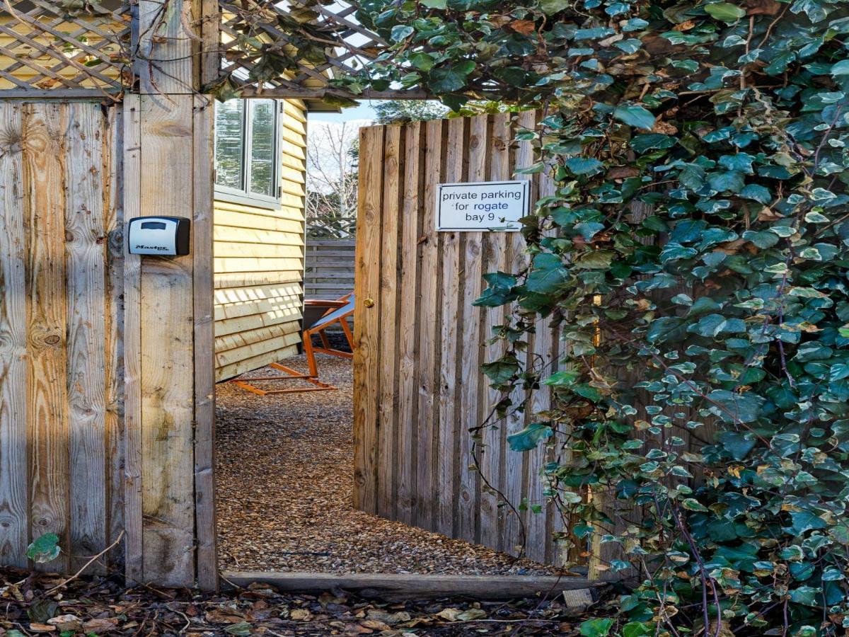 فيلا Pass The Keys Whitstable Shepherds Hut Minutes From The Harbour المظهر الخارجي الصورة